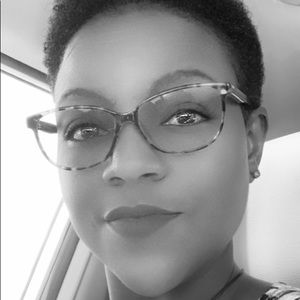 Meet your Posher, Radine